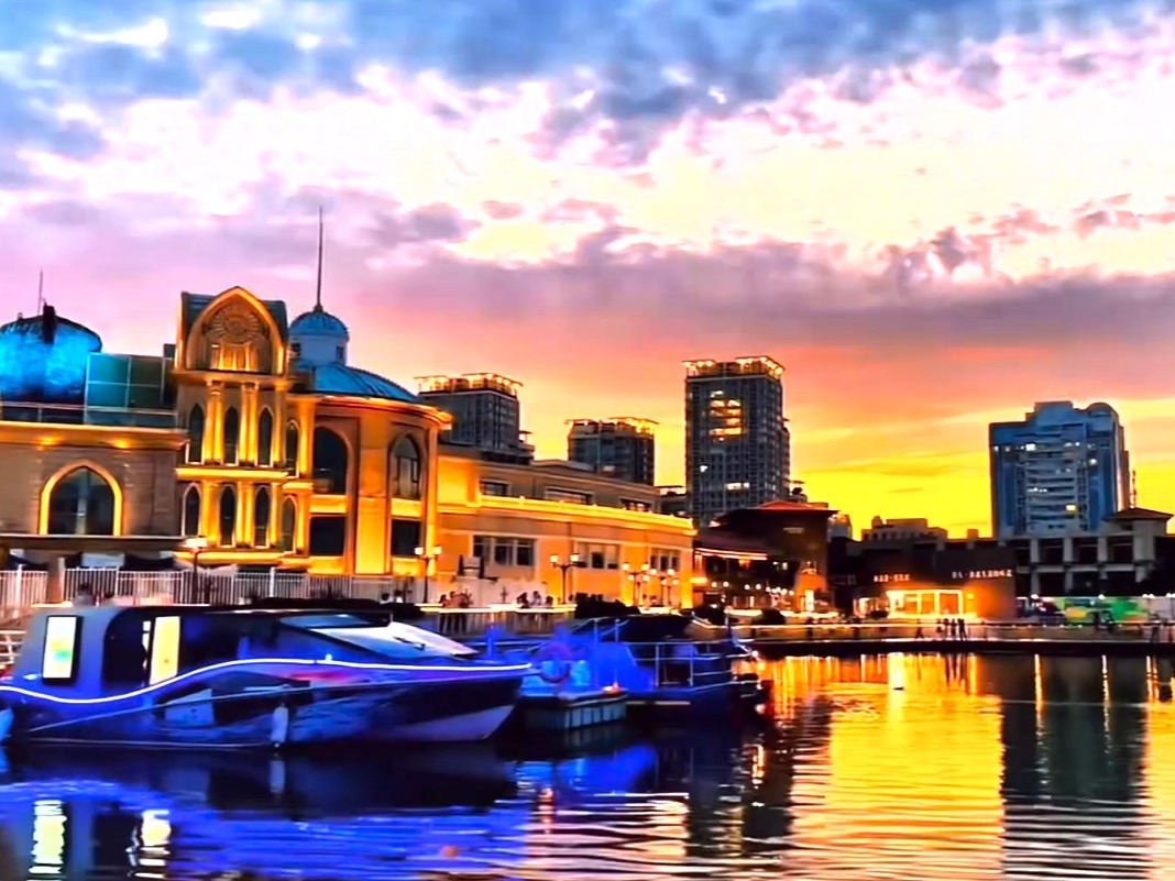 海外华媒点赞美丽北京·亮马河畔