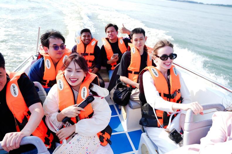 【2024打卡中国】巢湖姥山岛风景如画 外国网红争相打卡“皖美”仙境