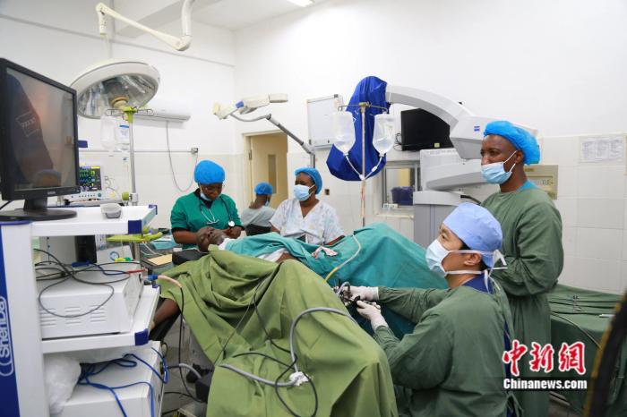 中新健康 | 我在非洲当医生