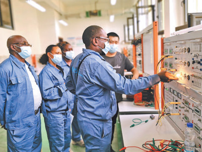 “创新、有效、务实的合作机制”