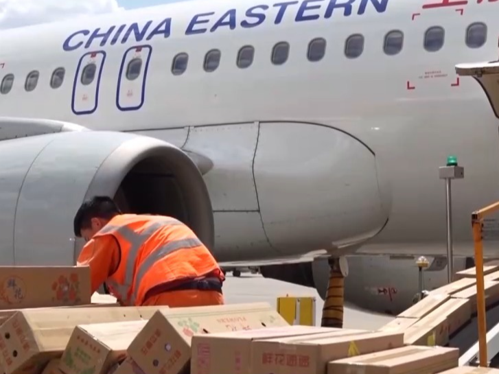 “单车道”扩容为“双车道”！“天路”拉动沿线经济发展