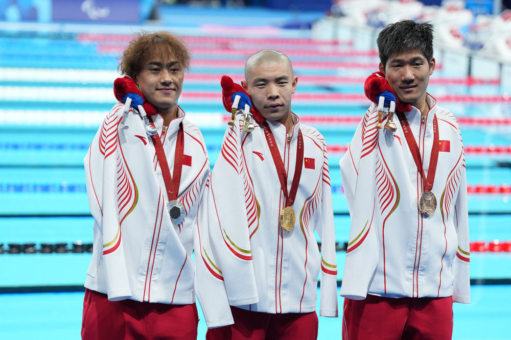 巴黎残奥会 | 传递“无臂飞鱼”的力量