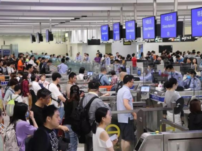 外媒：中国护照排名取得显著进步