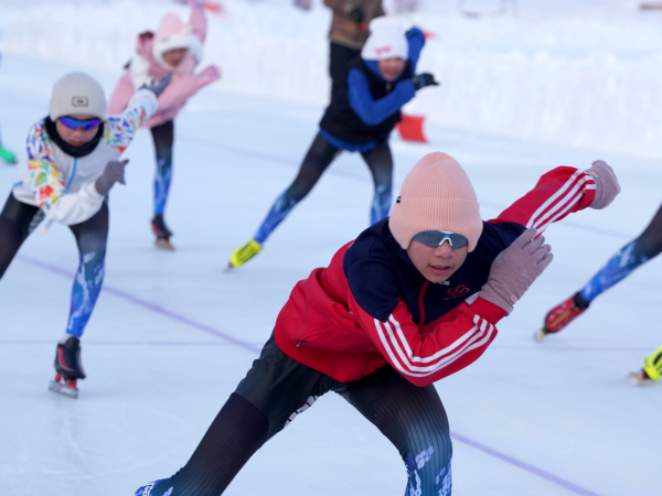 新春走基层丨“一老一小” 的冰雪欢乐颂