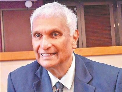 “不断书写特中友好合作新篇章”