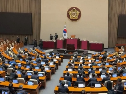 韩国执政党支持率反超最大在野党