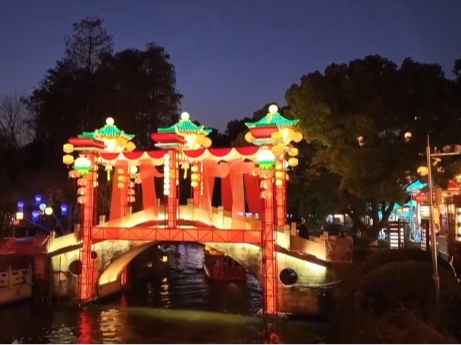 “非遗春节”+免签入境 China Travel持续火爆