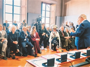 “让中国电影如繁花绽放”（侨界关注）