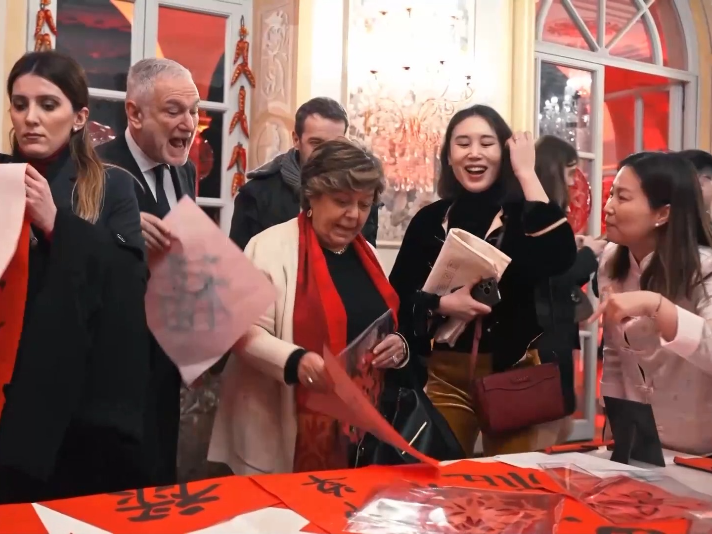 精彩纷呈 热闹非凡 我驻多国使领馆举办新春招待会