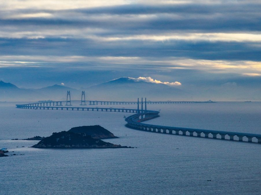 港珠澳大桥2024年客流车流双双创新高