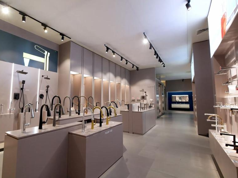 中国经济样本观察·“镇”了不起丨年销170亿元！水龙头“流”出了一个“卫浴王国”