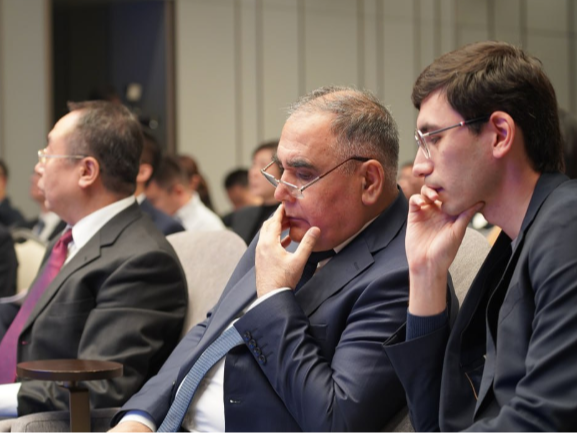 外媒：中国和乌兹别克斯坦建立合资企业，发展能源工业