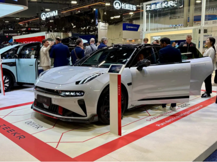 外媒：中国电动汽车在美国展会上吸引大批观众
