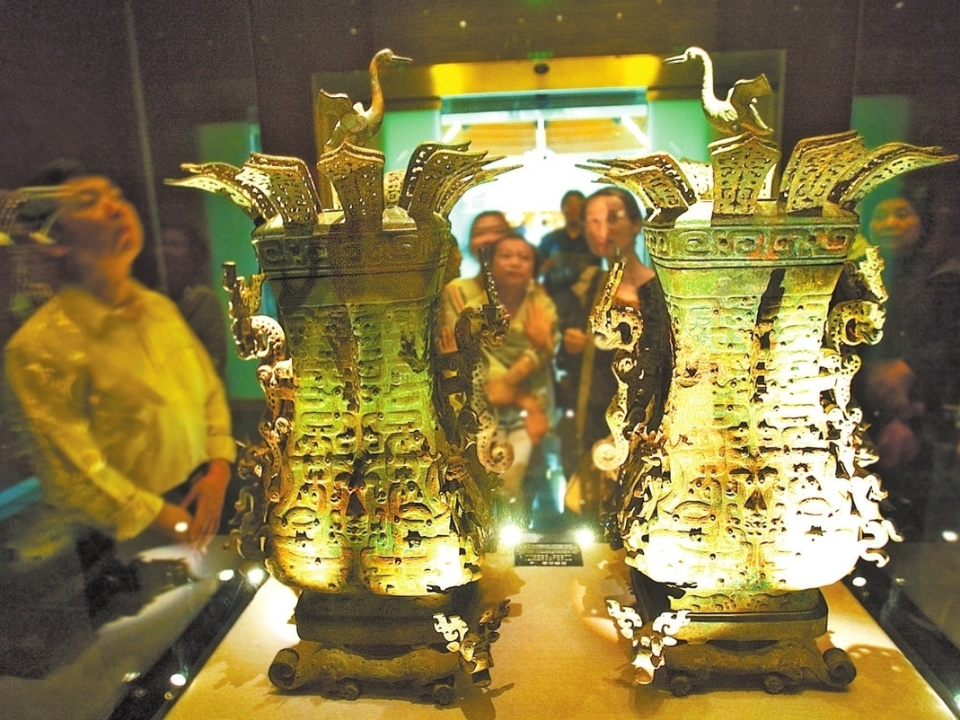 文化中国行·文博日历丨百年守护百年传承 故宫重磅文物中的文脉华光