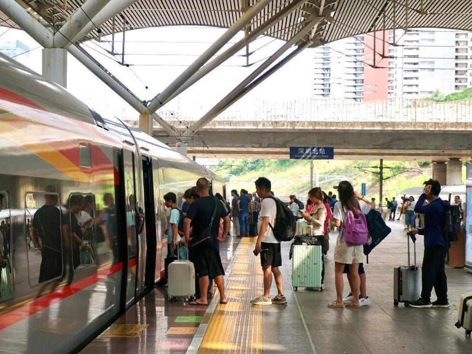 香港→福田最快14分钟可达 粤港澳大湾区“双城生活”成日常