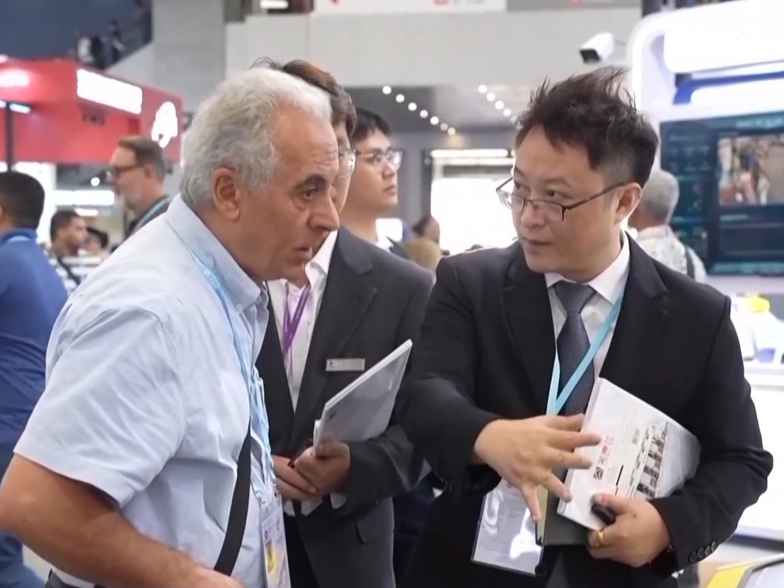 从广交会万商云集到外贸“成绩单”亮眼 释放哪些信号？