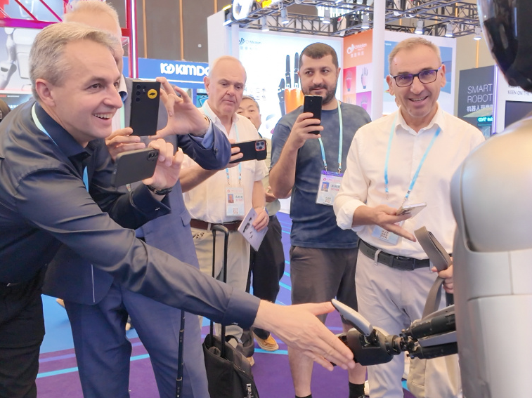 国际锐评丨中国开放新布局释放全球发展新红利