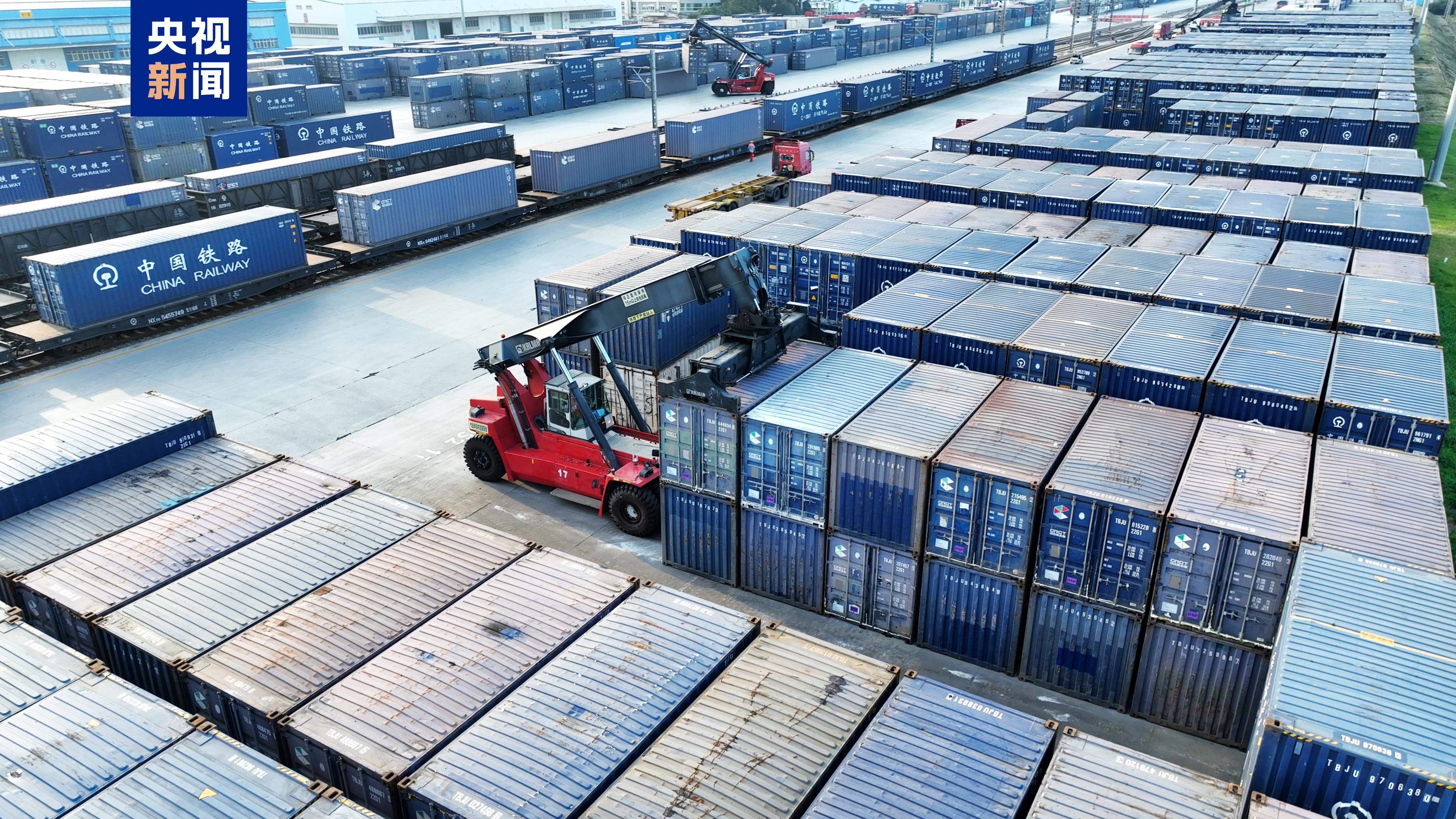 
北京广安门中医院黄牛票贩子号贩子跑腿代挂号电话中老铁路运输货物突破7000万吨