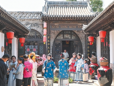 文化强国建设绽放新光彩（新时代画卷·决战决胜“十四五”）