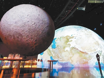 追着月亮的旅行（文化中国行）