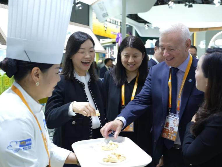 进博8年再创纪录！外企点赞中国大市场！