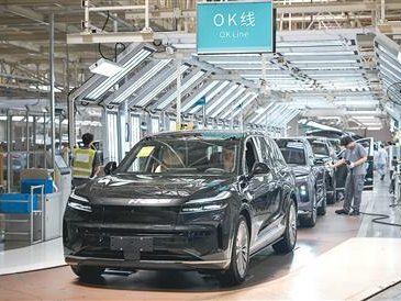 车企为何纷纷造“大车”