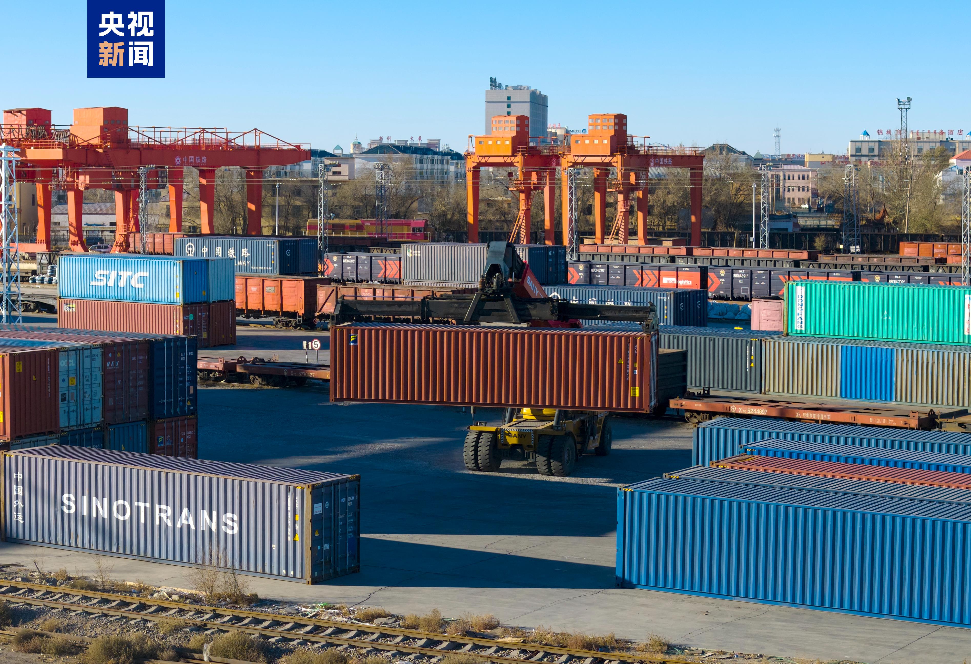 
上海中山医院黄牛票贩子号贩子跑腿代挂号电话今年中欧班列中通道通行量突破3500列