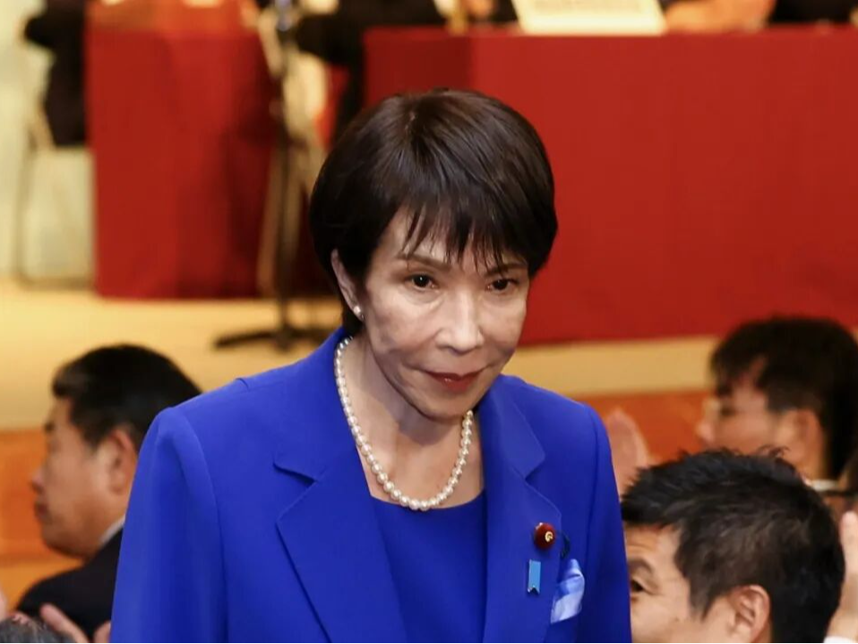 【侠客岛】“高市根本不配当首相”