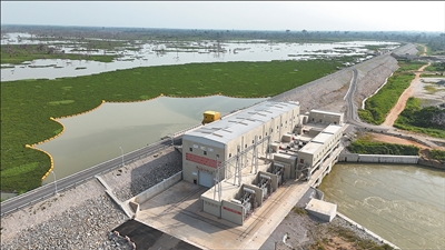 “为科特迪瓦能源转型和经济增长作出重要贡献”