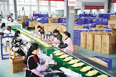 中国制造业全球位势明显提升（锐财经）