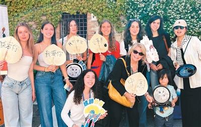 以热爱拓展非遗出海路（侨界关注）