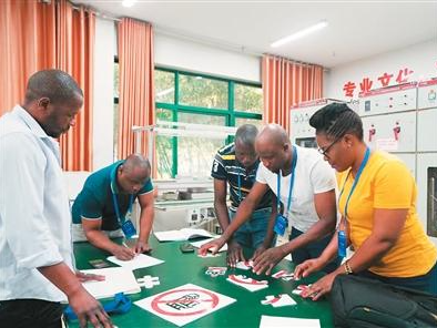 “中文＋职业技能”在多国落地生花