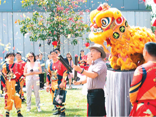 用文艺之泉，浇灌中澳文化交流的花朵（侨界关注）