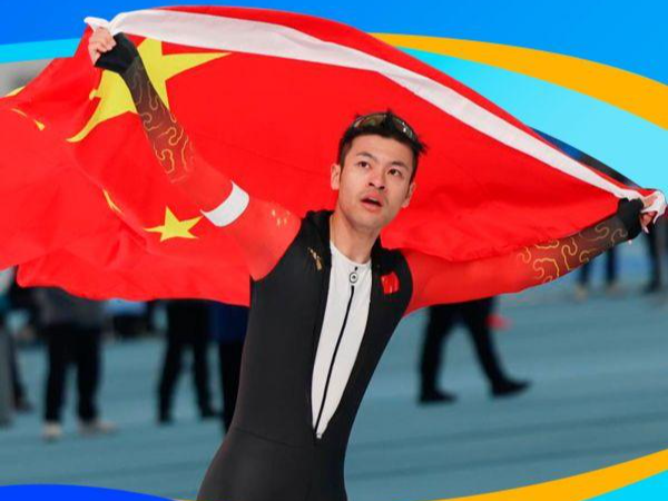 【好评中国·追光青年】海报 | 冰雪健儿逐梦亚冬