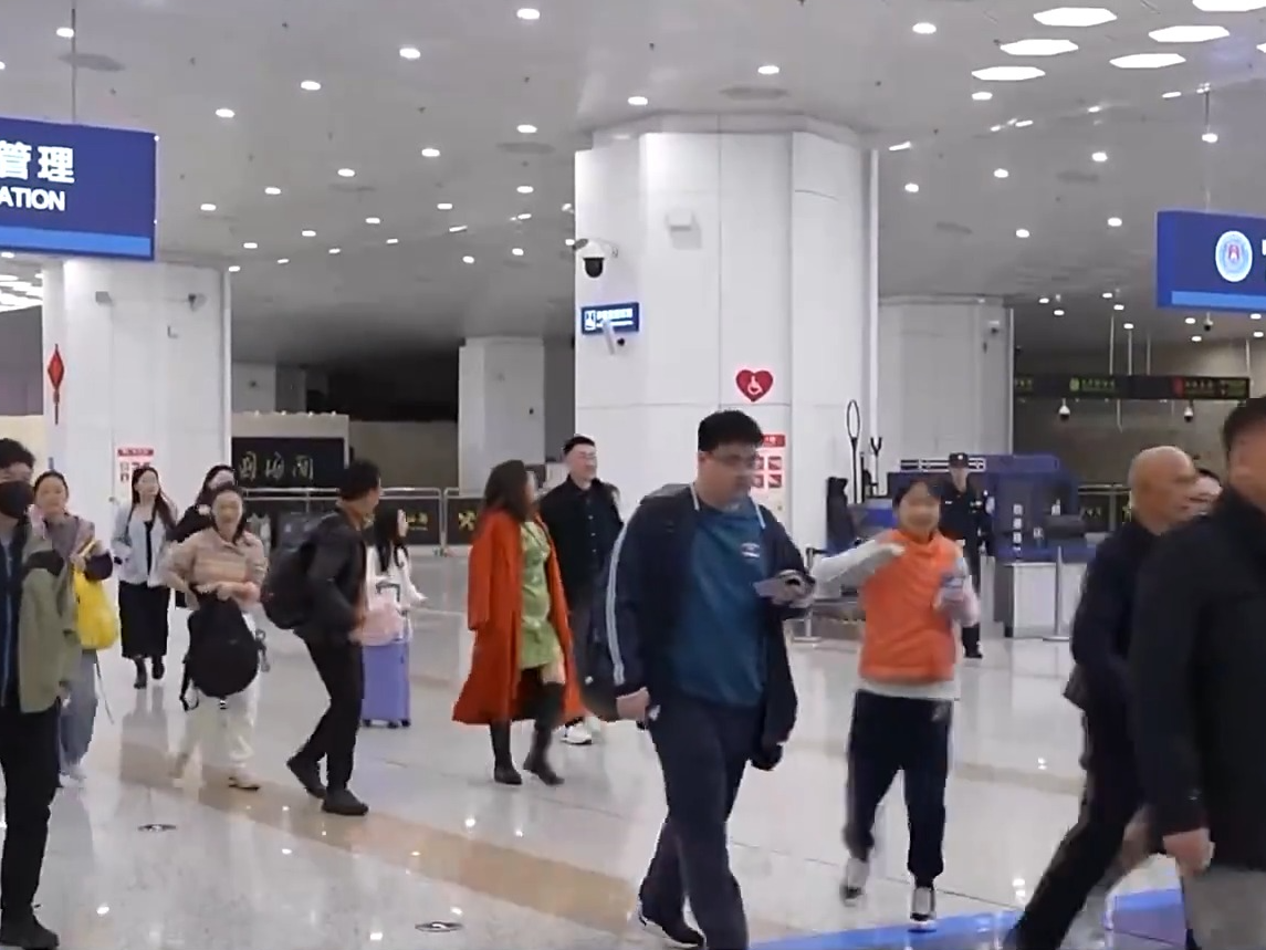 丝滑体验深度游 中式美学“圈粉”外国游客