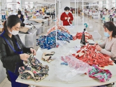 俄媒：小城市成就大产业，中国“泳装之都”产品远销海外