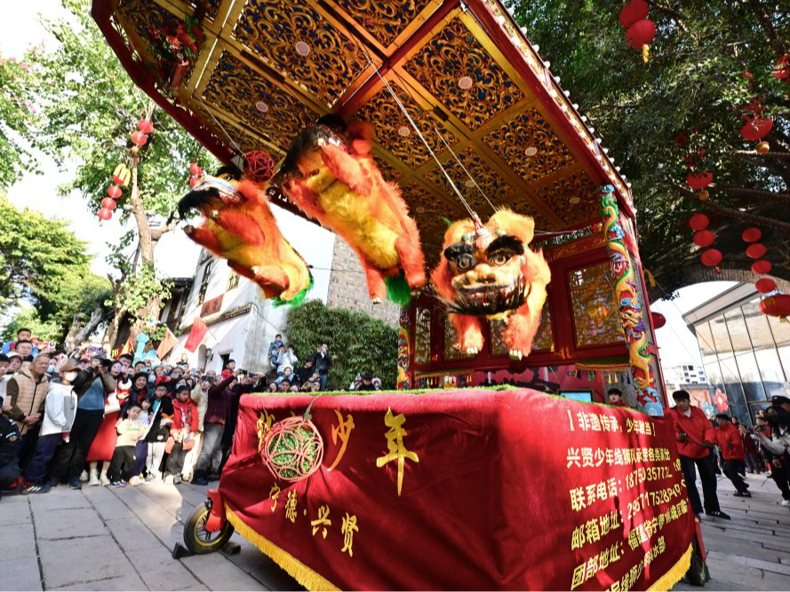 文化中国行·镜头里的非遗年｜线狮少年舞新春