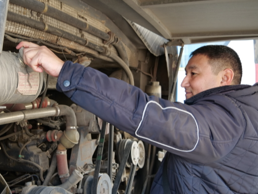 哈萨克斯坦司机在霍尔果斯找到新机遇