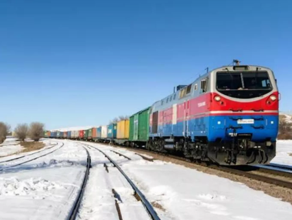 外媒：中国和哈萨克斯坦加强物流领域合作