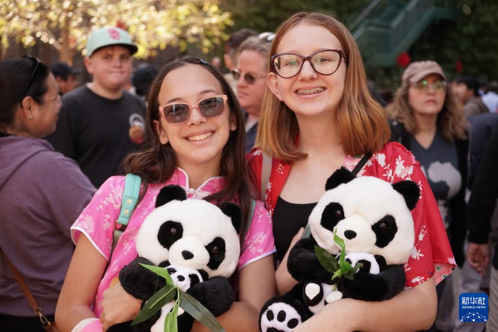 和熊猫一起过大年——美国圣迭戈动物园庆新春