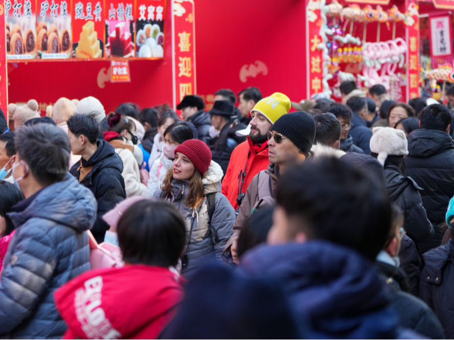 新华鲜报｜交易额增长超九成！“China Travel”邂逅中国年