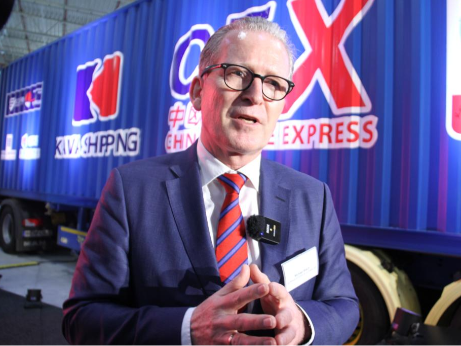 专访丨关税战威胁全球航运贸易——访德国欧门集团总裁布拉赫