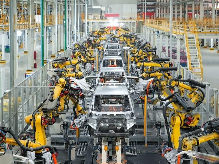 外媒：中国新兴车企数字化发展位居前列