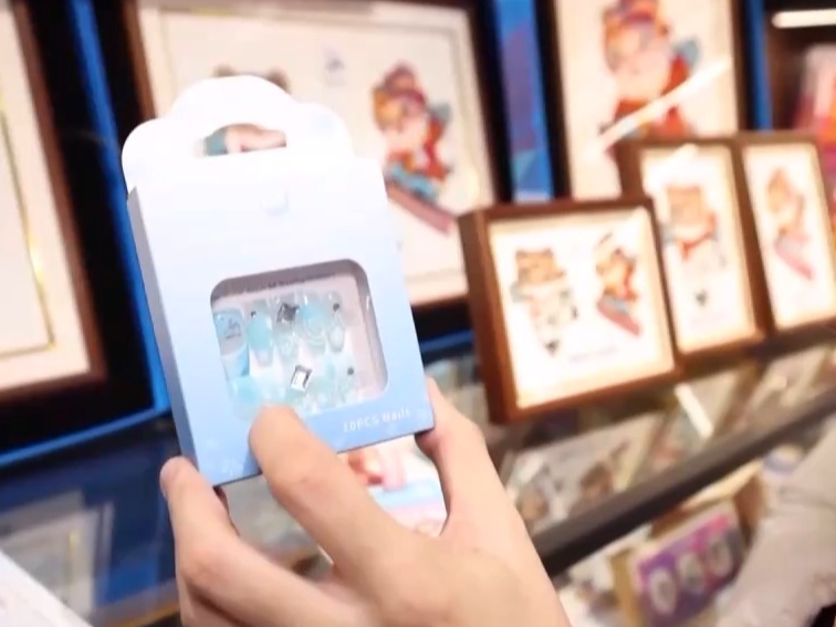 哈尔滨文创产品玩出新花样！亚冬会点燃冰雪旅游热