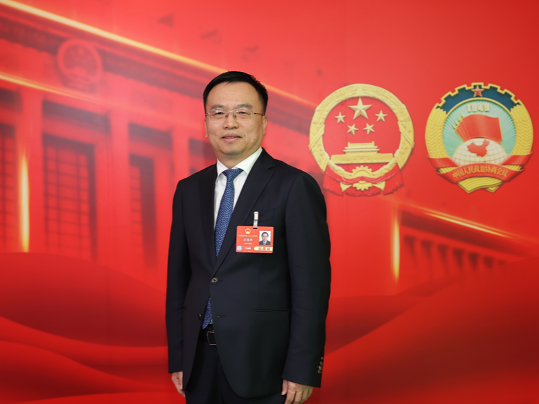 全国人大代表田海涛：打造“空中丝路”枢纽新高地 为内陆开放型经济探新路