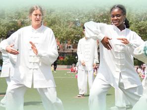 交心交友 互学互鉴