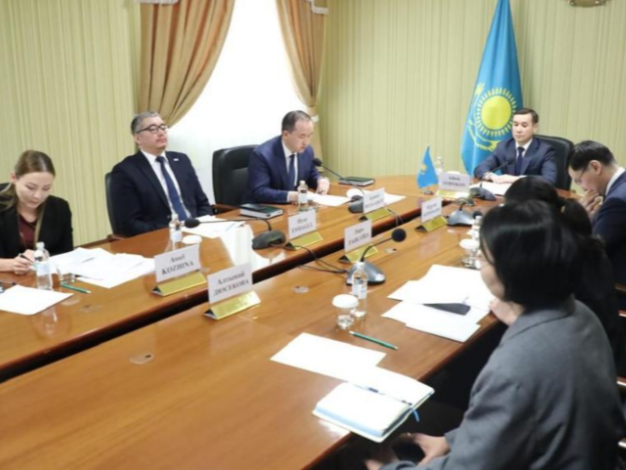 外媒：中国和哈萨克斯坦加强人文交流合作