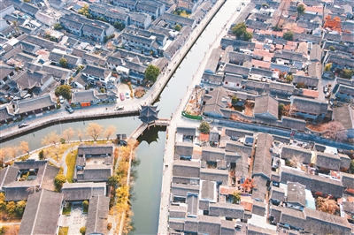 “修旧如旧”（侨乡新貌）