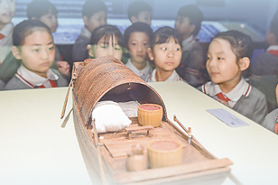 “文化+”，为生活添彩（解码·两会热词怎么看）