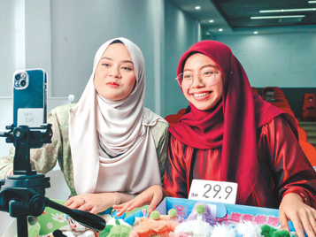 汉语作帆传文化 技能为翼育巧匠